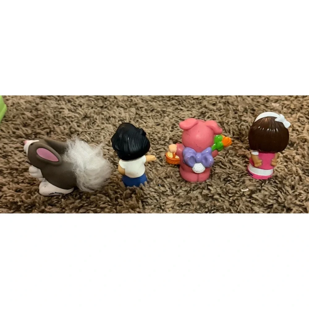Fisher-Price Little People Easter Surprise Cottage & Ten Play Pieces